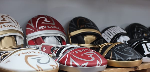 Best Boxing Pads and Focus Mitts- The Complete Buying Guide by Skill Level.jpg